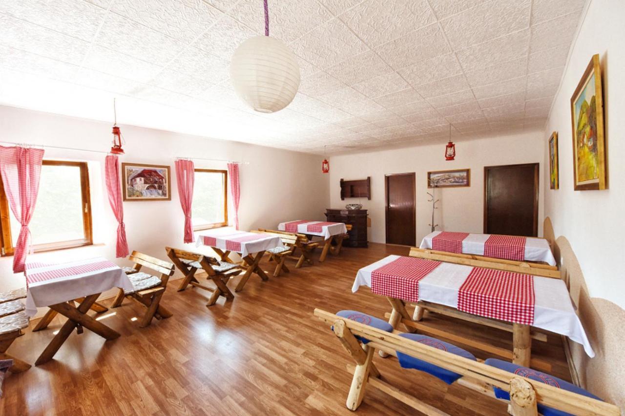 Etno Selo Moj Zavicaj Holiday home Gornji Milanovac